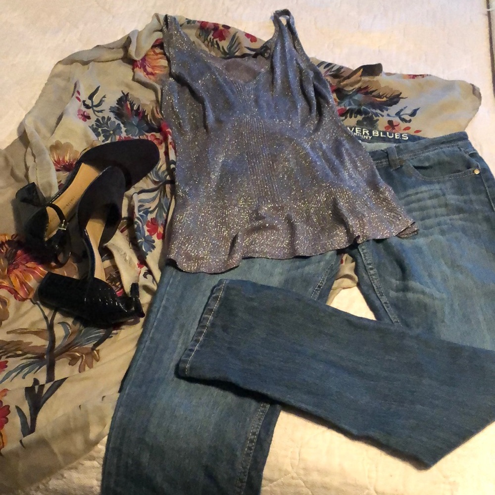 Super flattering sexy top!